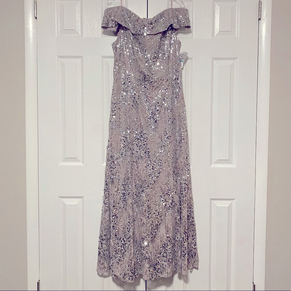 *NWT* Alex Evenings Off Shoulder Gown - Picture 2 of 6